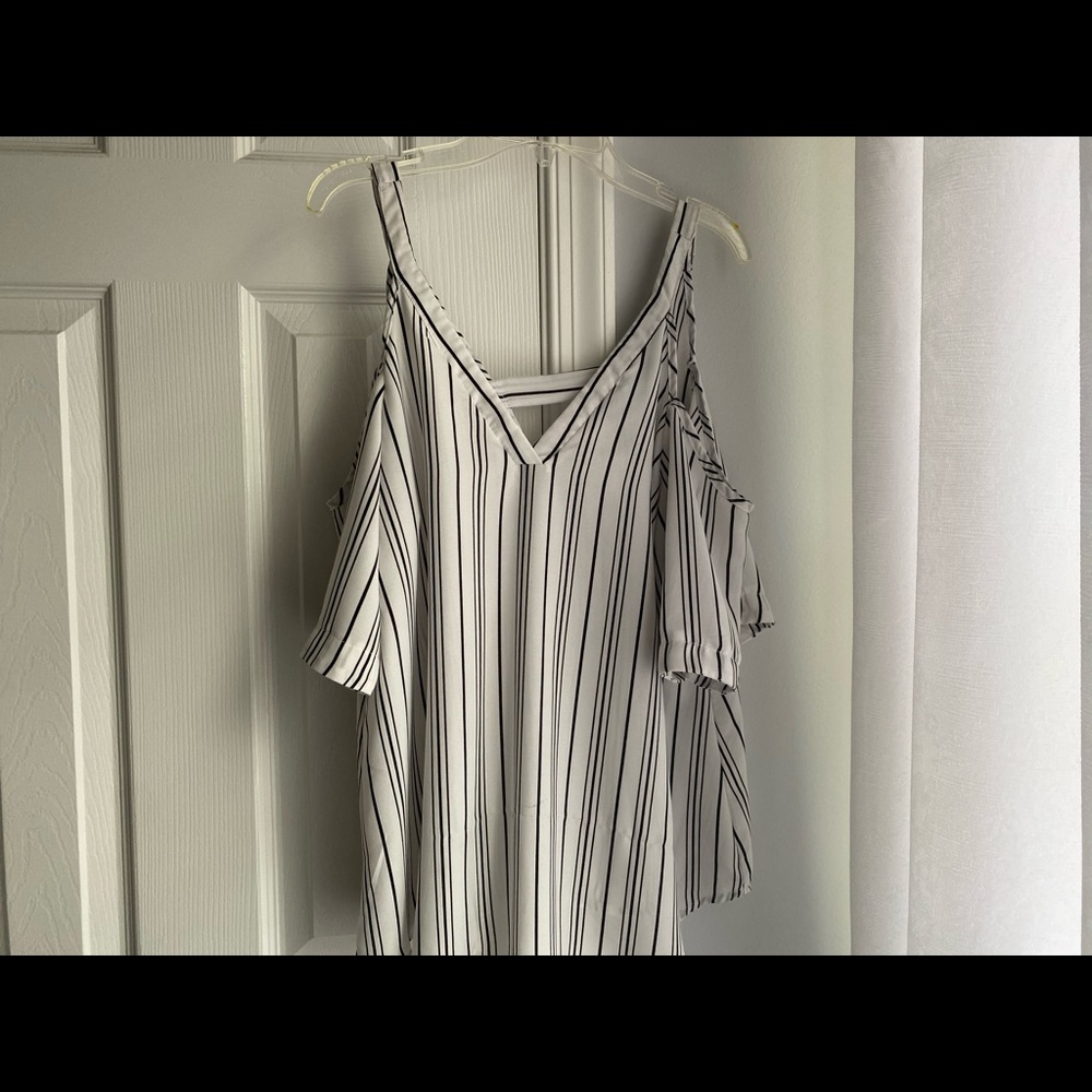 black and white stripped tank top